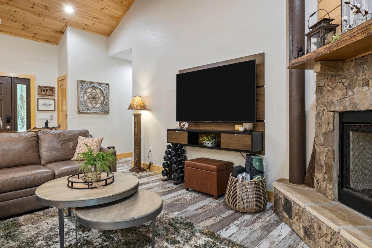 Stunning Views, Superb Atmosphere, Modern Amenities, In The Middle Of Nature Bryson City Buitenkant foto