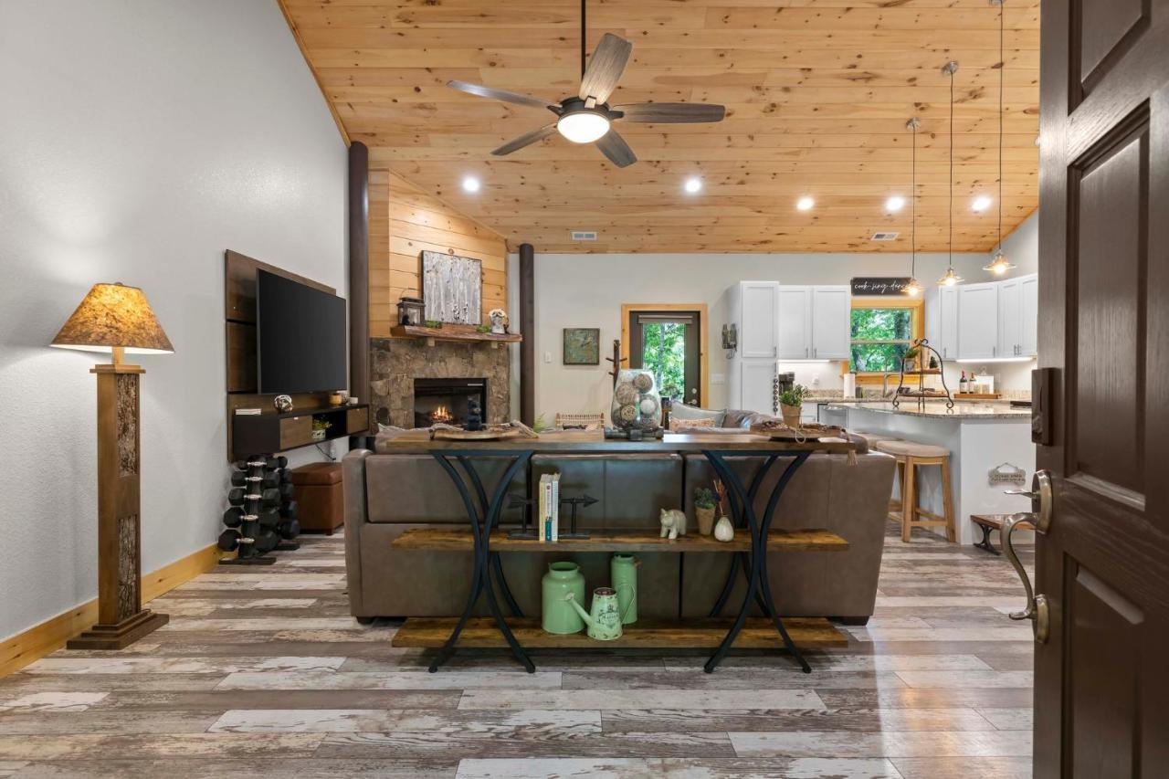 Stunning Views, Superb Atmosphere, Modern Amenities, In The Middle Of Nature Bryson City Buitenkant foto