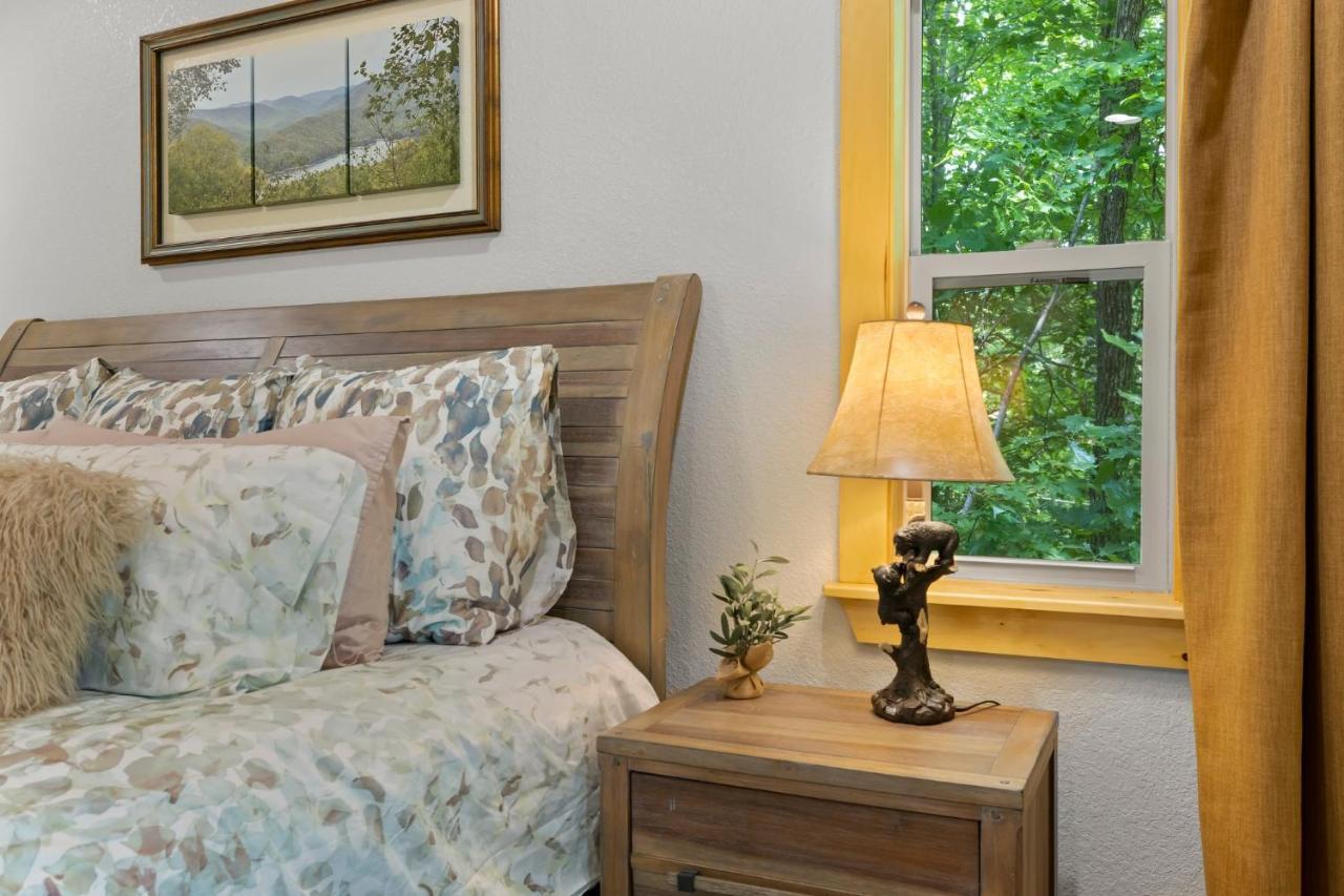 Stunning Views, Superb Atmosphere, Modern Amenities, In The Middle Of Nature Bryson City Buitenkant foto
